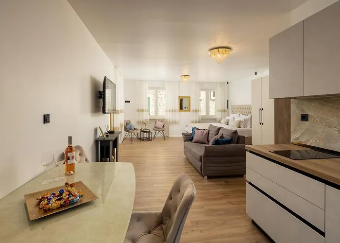 Luxury Duje Apartman *